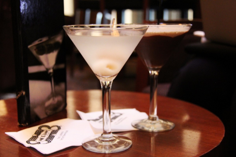 brasserie-LE PRADET-min_martini_bar_lychee_chocolate_alcohol_liquor_happy_hour_happy-910161